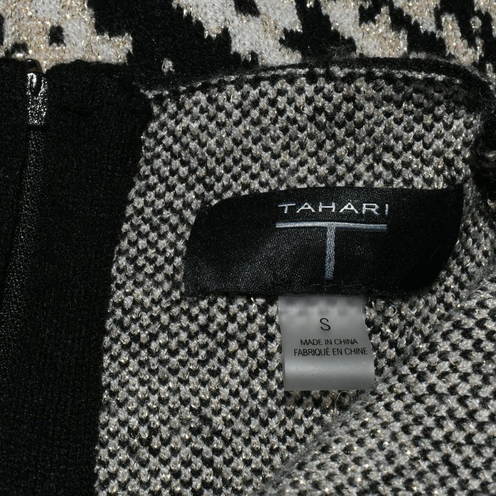 Tahari Sleeveless Sweater - Picture 5 of 5
